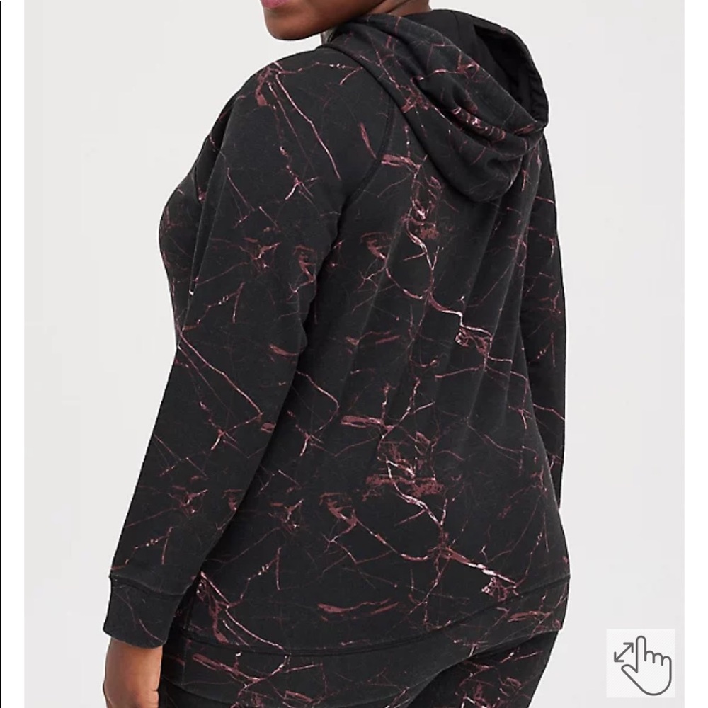 Torrid Comfy and Warm Black Marble Fleece Hoodie NWT 2X - Picture 3 of 4